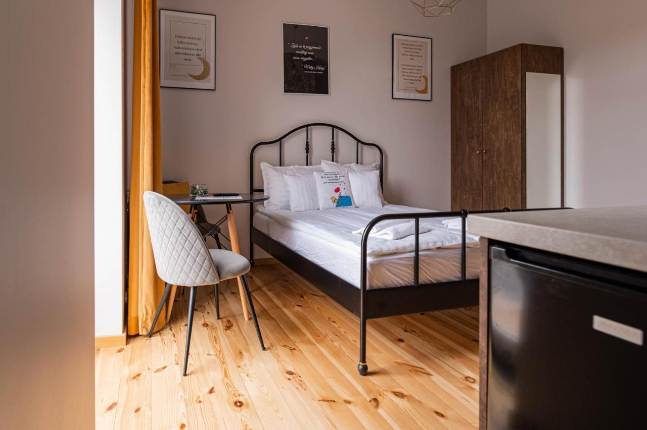 Apartamenty Kamienica Sieradz Exterior foto